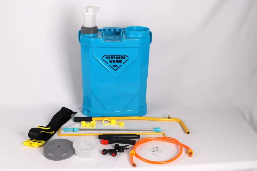 OEM/ODM Manual Knapsack Sprayer FARMRAIN offers OEM and ODM Knapsack Sprayers that can be customized according to your specific needs. To get started, please let us know your desired tank capacity (16L/18L/20L), design preference (ours or yours), and preferred color. You can then specify your pumps, batteries, nozzles, shoulder straps, lances, chargers, and any other details as per your requirements. Once confirmed, we will proceed with the production process and ensure strict quality control measures are in place. Our team will also handle the delivery and provide after-sales services, including customer feedback and improvements. Don’t forget to confirm your logo and packaging design with us too!